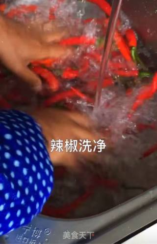 家庭自制辣椒的做法步骤：1