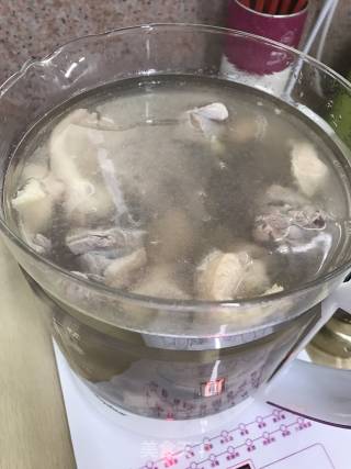电饭锅做的子姜焖鸭的做法步骤：3