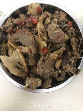 电饭锅做的子姜焖鸭的做法步骤：8