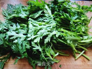 凉拌茼蒿的做法步骤：2