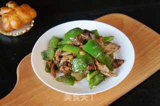 青椒炒拆骨肉的做法步骤：6