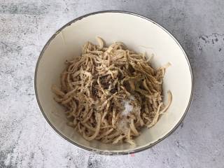 香辣烤鸡丝的做法步骤：4