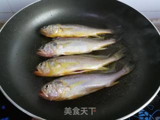 红烧小黄鱼的做法步骤：3