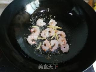 玉米豌豆炒虾仁的做法步骤：6