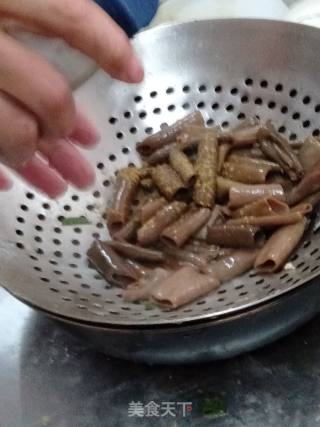 炒海肠的做法步骤：5