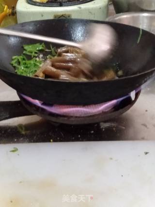 炒海肠的做法步骤：8