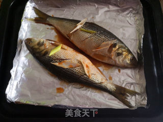 烤鳞鲫鱼的做法步骤：7