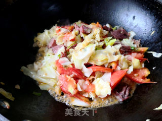 牛肉炒圆白菜的做法步骤：9