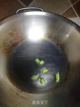 炒豆角的做法步骤：2