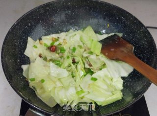 快手小炒-创意版炝炒莲白的做法步骤：10