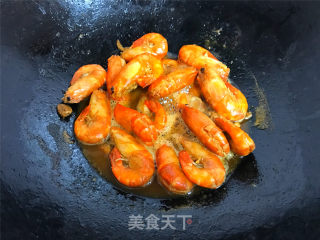 家常油焖大虾的做法步骤：6