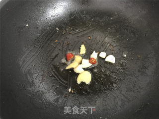 家常红烧带鱼的做法步骤：4