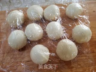 奶黄包的做法步骤：11