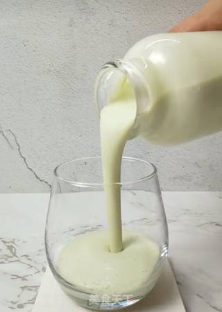 牛油果蜂蜜牛奶饮的做法步骤：6