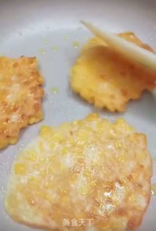 香甜玉米饼的做法步骤：5