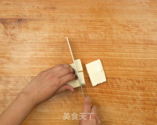 白菜炖豆腐的做法步骤：3
