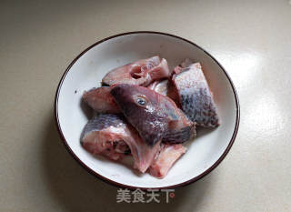 萝卜丝鱼汤的做法步骤：2