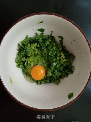 芹菜叶虾皮饼的做法步骤：4