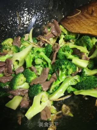 牛肉西兰花的做法步骤：5