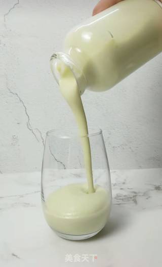 椰浆牛油果坚果奶昔的做法步骤：6
