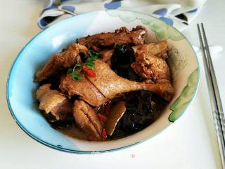 木耳枸杞炖鸭的做法步骤：10