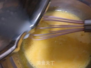 青柠戚风蛋糕的做法步骤：2