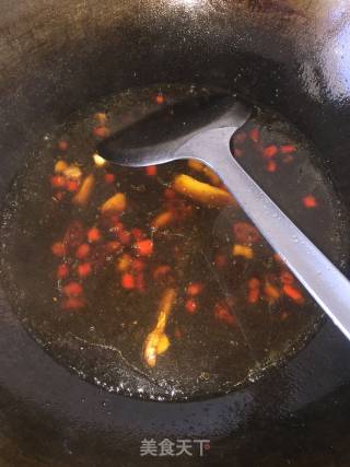红烧鱼的做法步骤：3