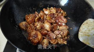 茶树菇焖鸡腿肉的做法步骤：9