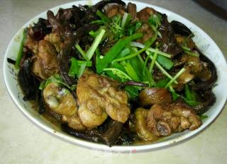 茶树菇焖鸡腿肉的做法步骤：14