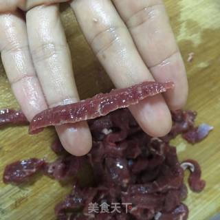 杏鲍菇炒牛肉的做法步骤：4