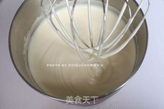 万圣节绿怪沙丁鱼小恶魔蛋糕的做法步骤：3