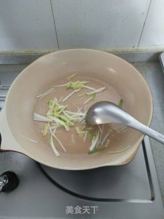 白萝卜汤的做法步骤：8