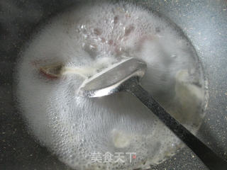 芹菜腊鸭腿煮粉丝的做法步骤：3