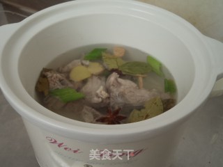 南瓜排骨煲的做法步骤：4