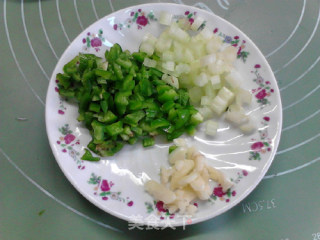 茄汁牛肉方便面的做法步骤：3