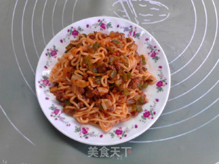 茄汁牛肉方便面的做法步骤：14