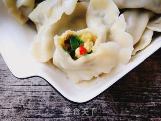 强烈推荐:平菇鸡蛋韭菜素饺的做法步骤：22