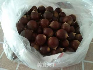 简单版糖炒栗子的做法步骤：1