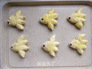 接吻鱼快手小面包的做法步骤：15