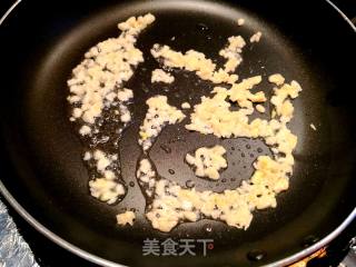 酥炒皮蛋的做法步骤：7
