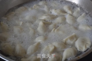 酸汤大肉莲菜水饺的做法步骤：19