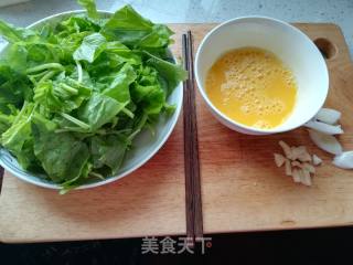 苋菜炒鸡蛋的做法步骤：2