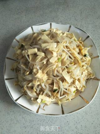 干豆腐炒豆芽的做法步骤：10