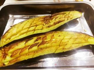 蒜蓉粉丝蒸茄子的做法步骤：4