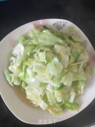 清炒包菜的做法步骤：3