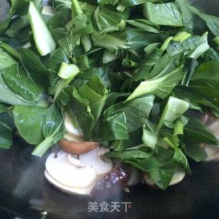 口蘑香菇炒青菜的做法步骤：5