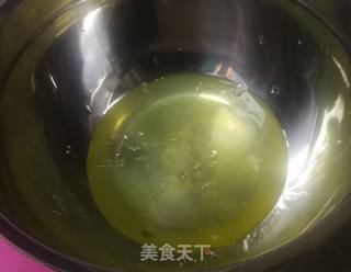 红丝绒蛋糕的做法步骤：2