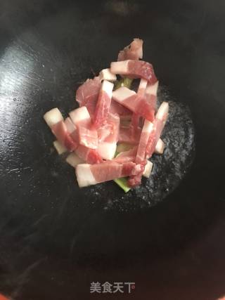 豆猪肉豆角焖饭的做法步骤：4