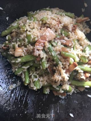 豆猪肉豆角焖饭的做法步骤：11