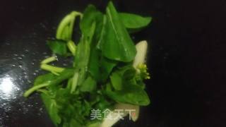 鸡腿菇炒青菜的做法步骤：4